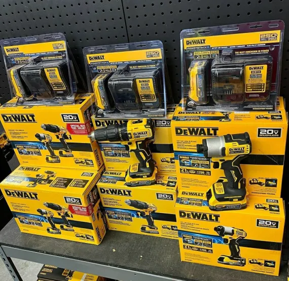 Dewalt tool pallets - Image 10