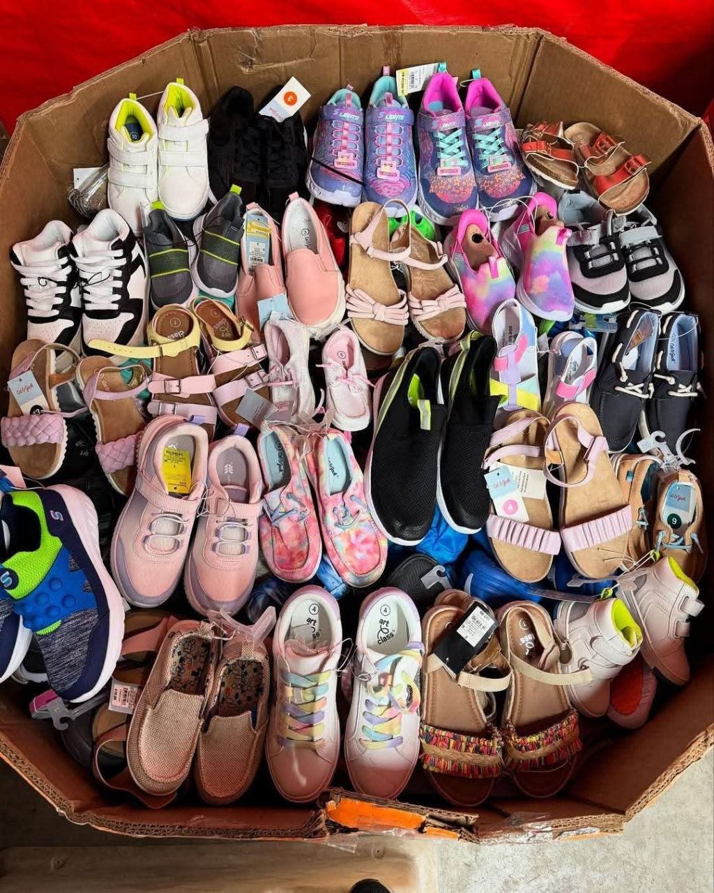 Target Kids Shoes Pallet - Image 2