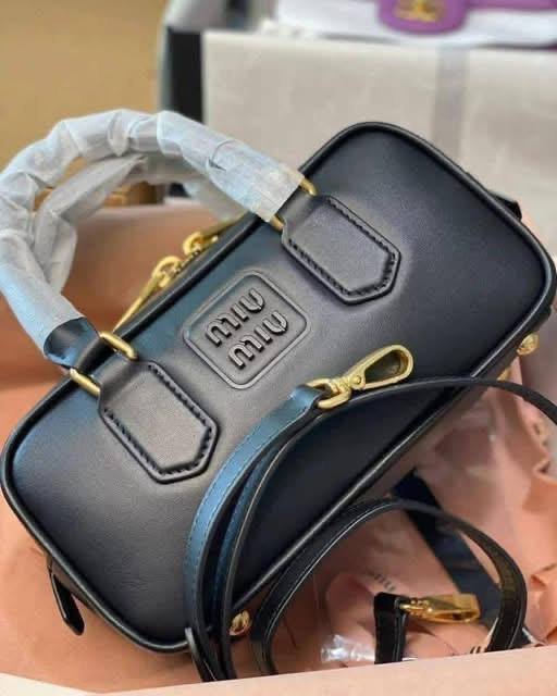 High-End Womens Handbags Pallets - Image 4