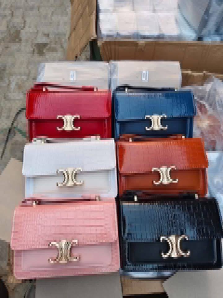 Women Handbags Pallet - Image 5