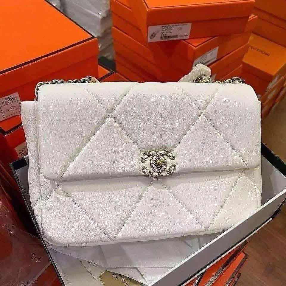 High-End Womens Handbags Pallets - Image 9